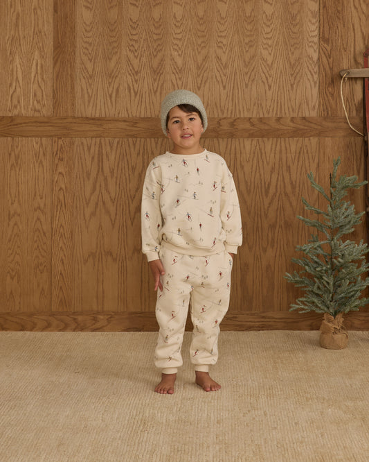 Relaxed Sweatshirt || Skiers